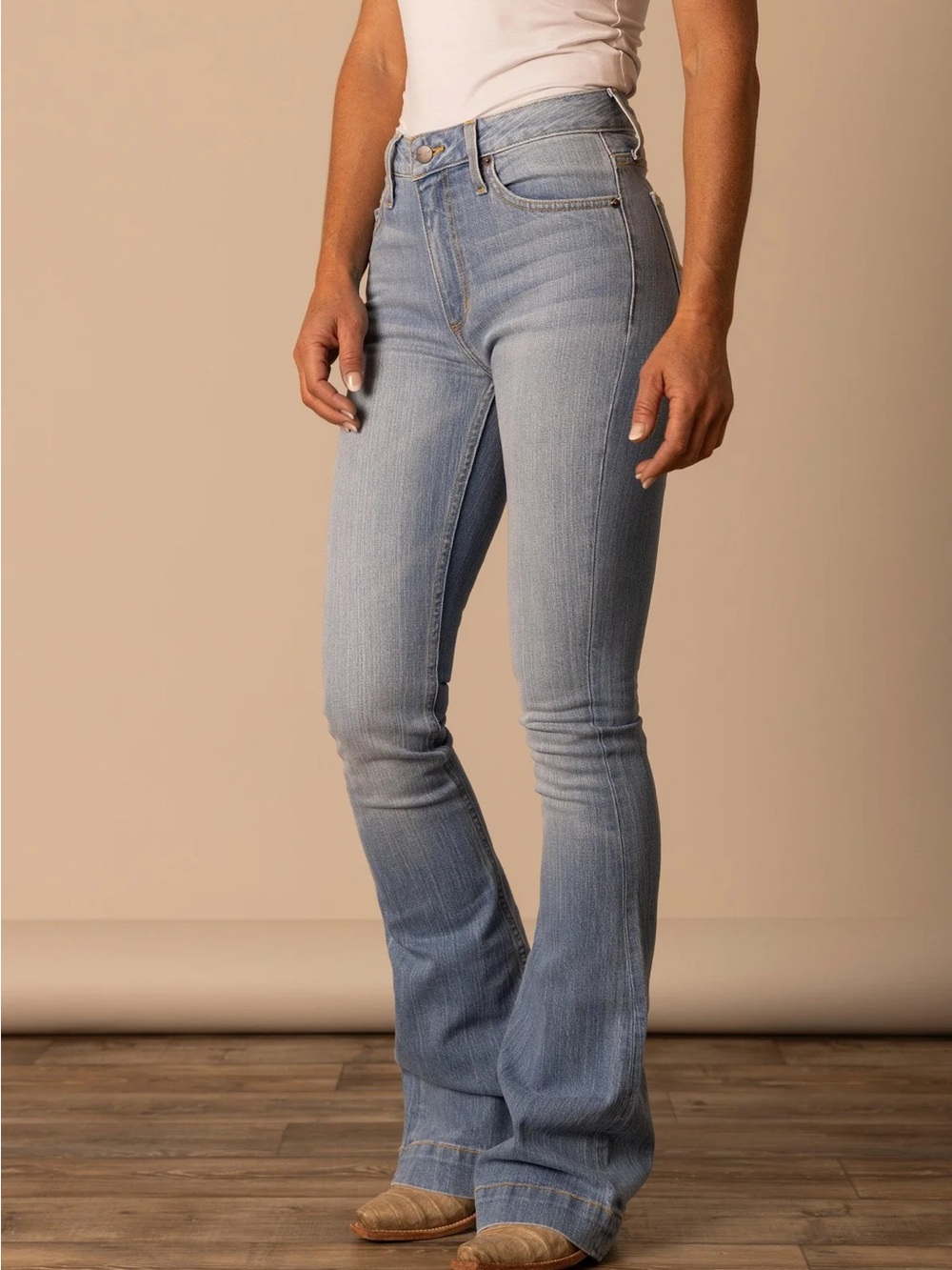 Kimes Ranch Jennifer Light Wash 2/32